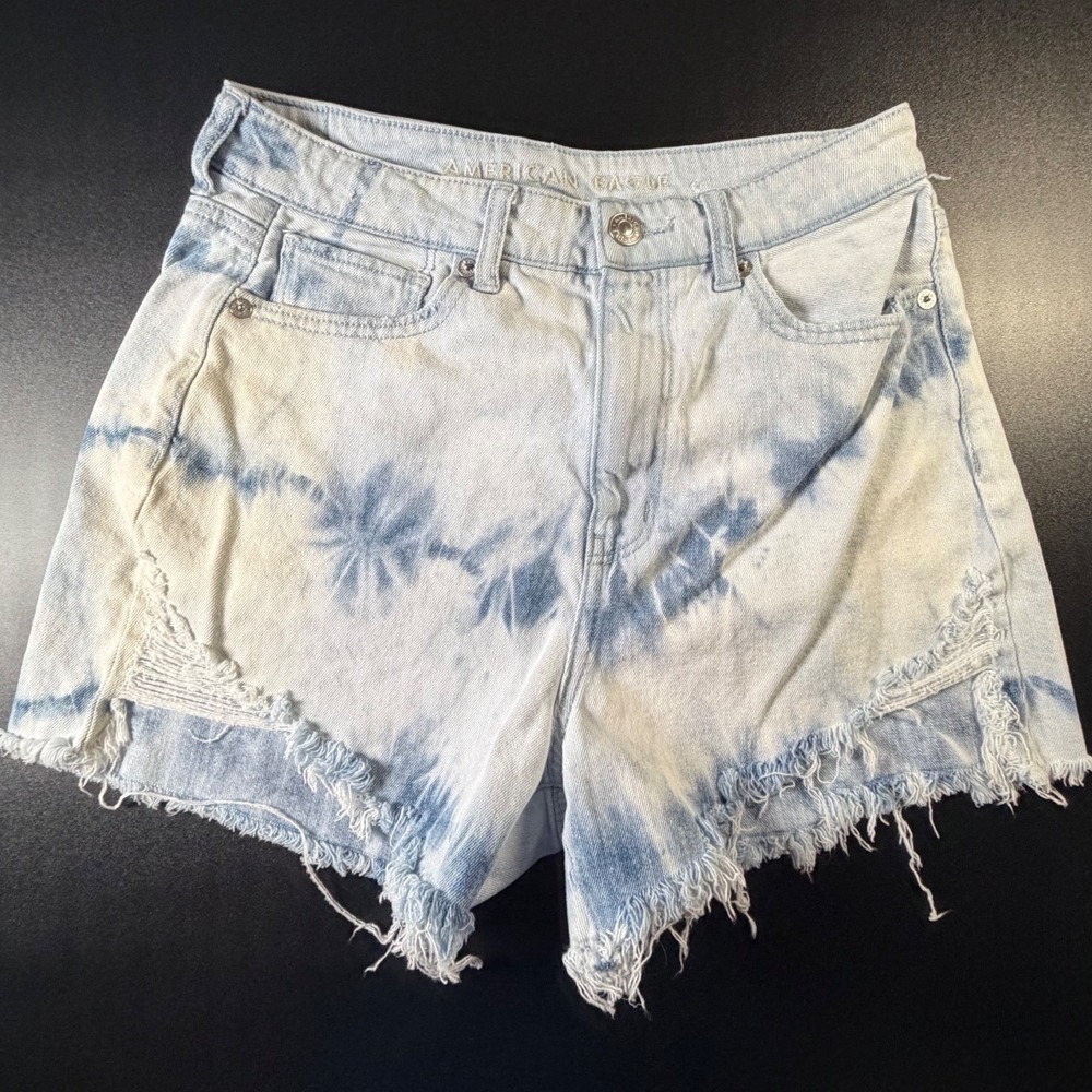 American Eagle Tie Dye Distressed Denim Shorts High Waisted Blue White Size 6 L1